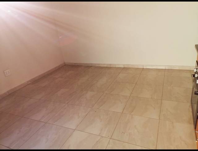 1 BEDROOM APARTMENT RENTED IN GALLO MANOR